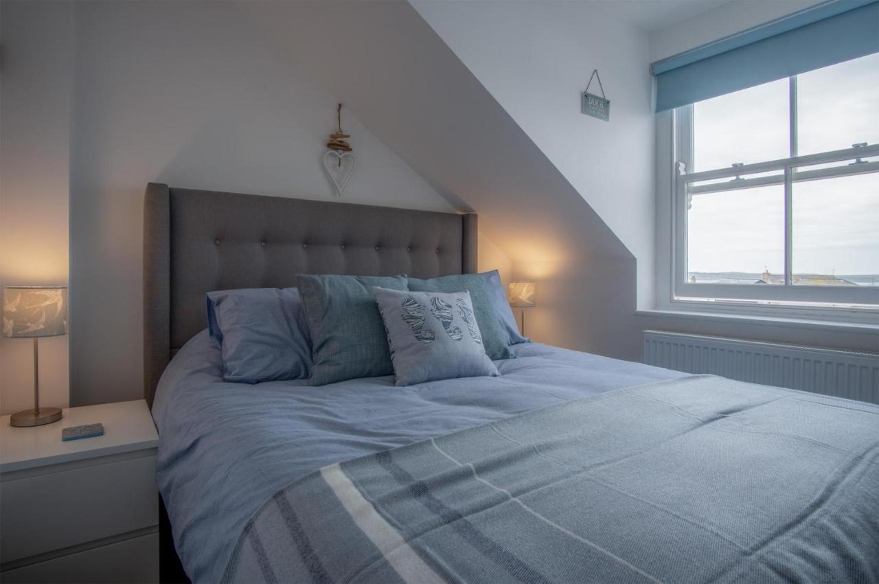 Ramsey Apartment - 2 Bedroom Apartment - Tenby Exterior photo