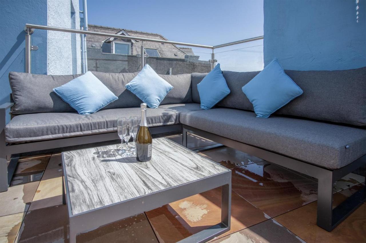 Ramsey Apartment - 2 Bedroom Apartment - Tenby Exterior photo