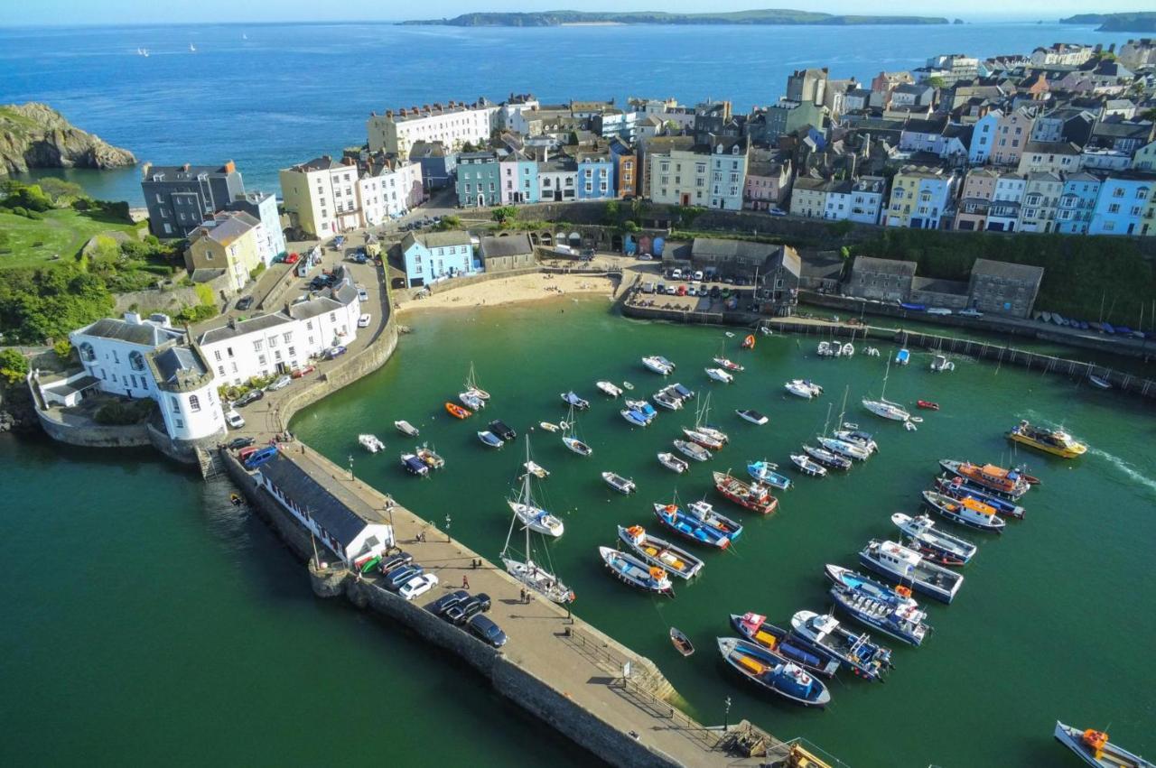 Ramsey Apartment - 2 Bedroom Apartment - Tenby Exterior photo